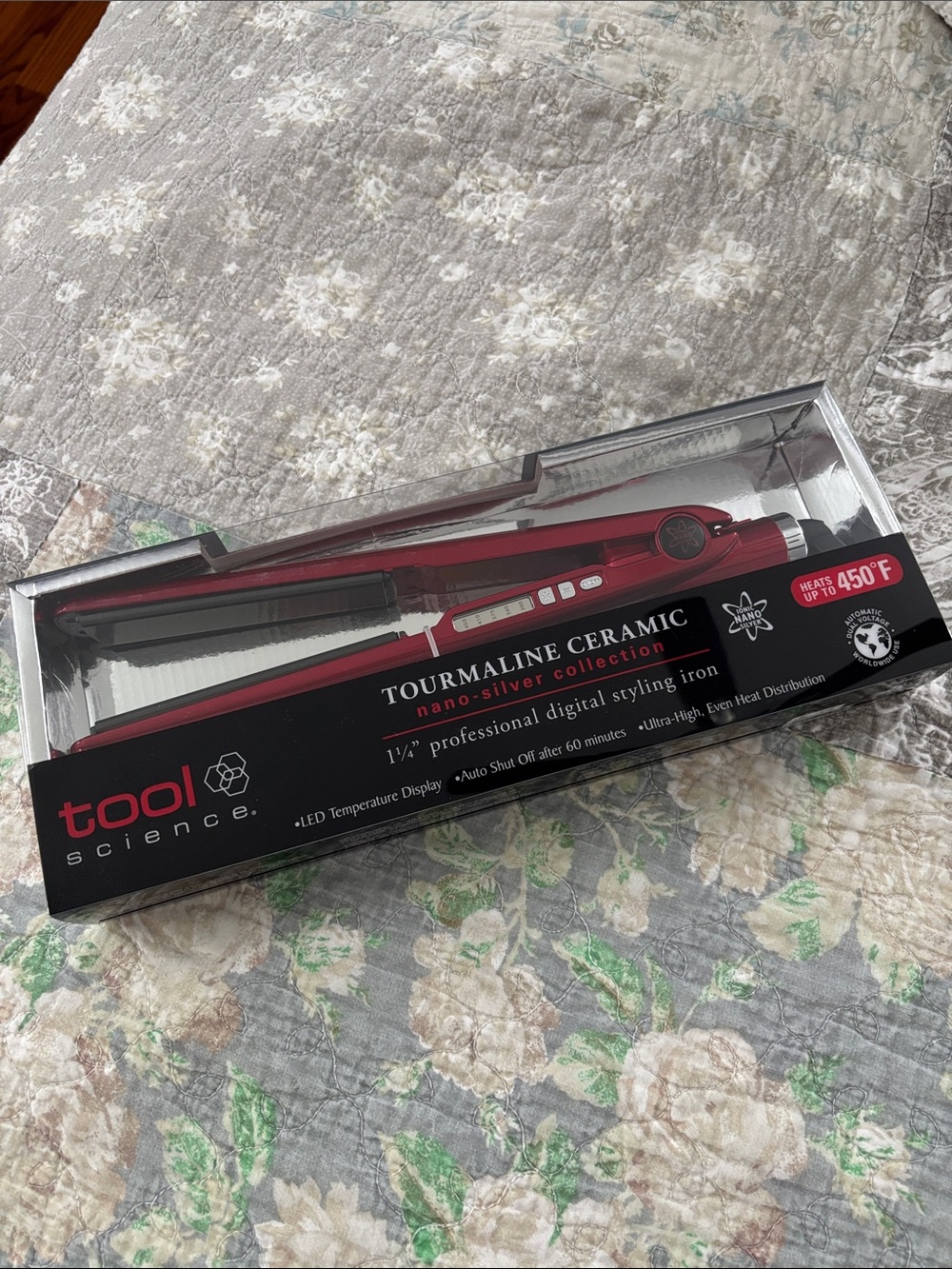 NIB TOOL SCIENCE CERAMIC 1 1/4 INCH STYLING IRON